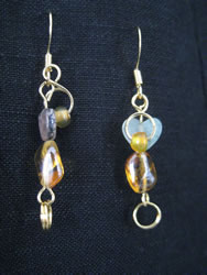 17 Gold Stone Glass Earrings